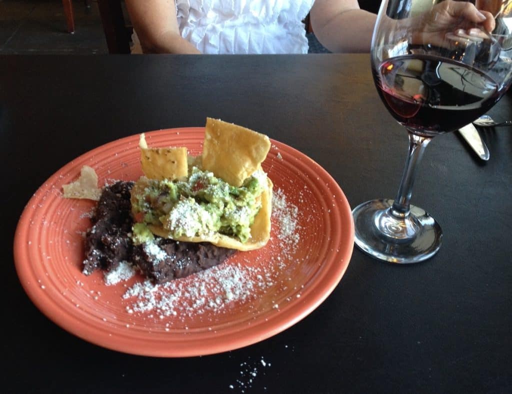 Paisano Cafe plate of guacamole and chips